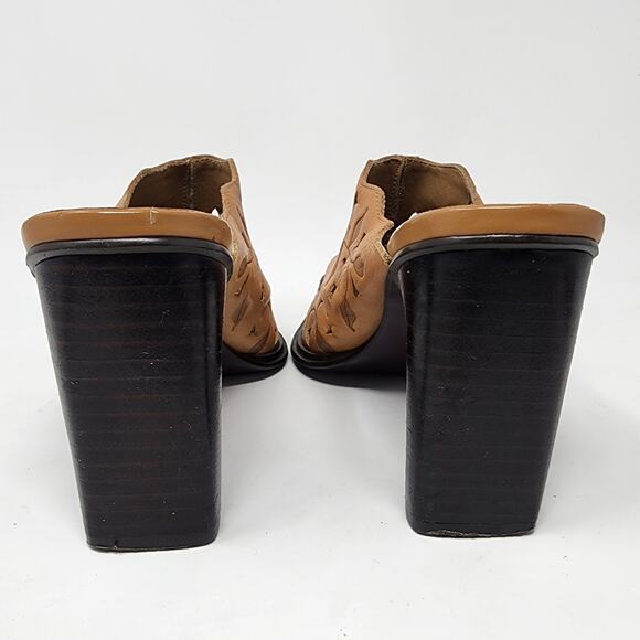 MIA Mules Women 7M Vicki Tan Western Tooled Leather Leaf Pattern Stacked Heel - Picture 5 of 8